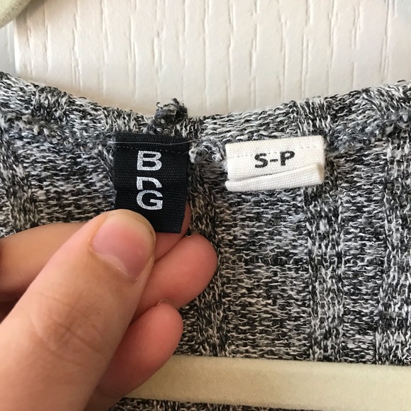 Urban Outfitters light weight grey hooded cardigan - Picture 3 of 3